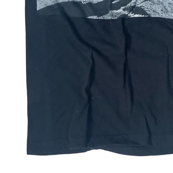 MTV Astronaut T-Shirt Flag Moon Black Graphic Top Size Small - Picture 6 of 7